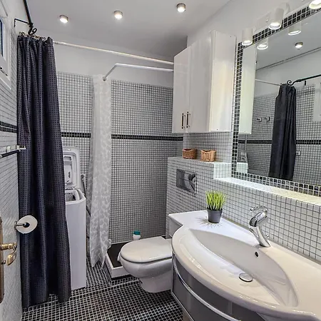 Torres De Yomely - Y6b * Playa de las Américas