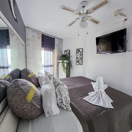 Torres De Yomely - Y6b 아파트 *